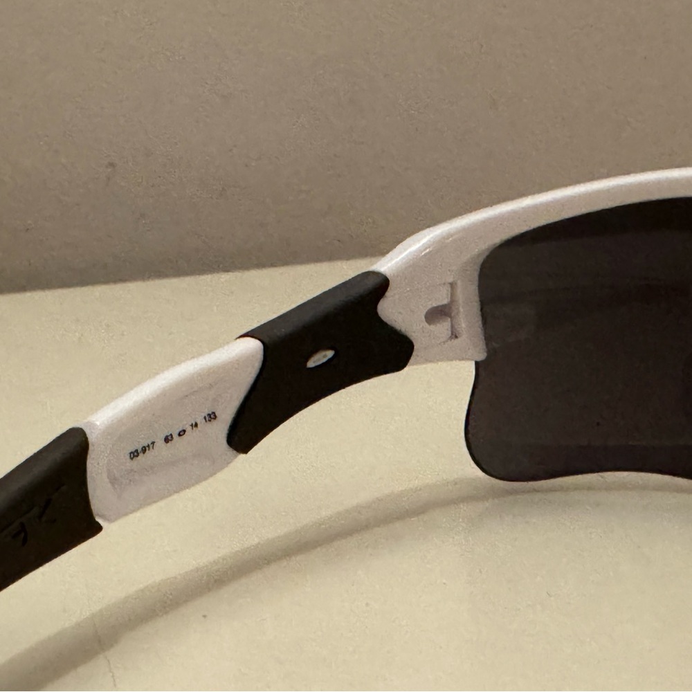 Women's Oakley White Wraparound Sunglasses - Picture 4 of 9